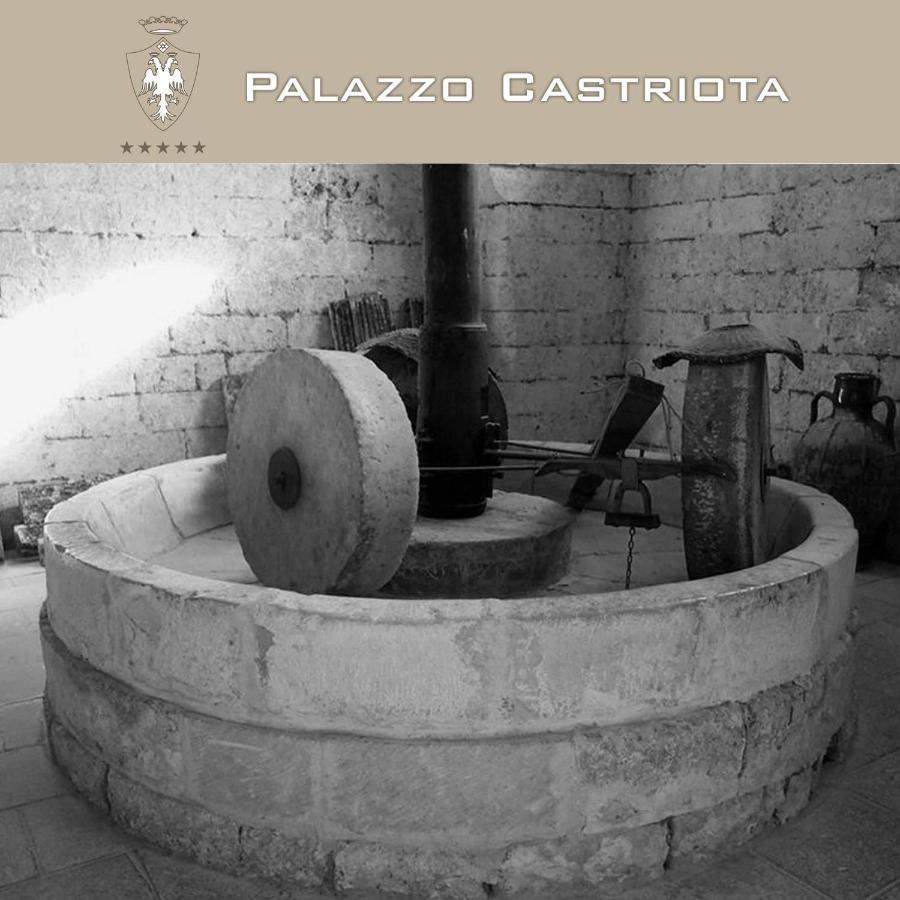 Palazzo Castriota Bed & Breakfast Alezio Exterior photo