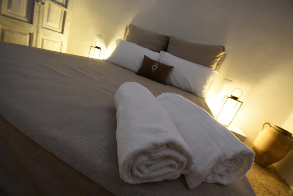 Palazzo Castriota Bed & Breakfast Alezio Exterior photo